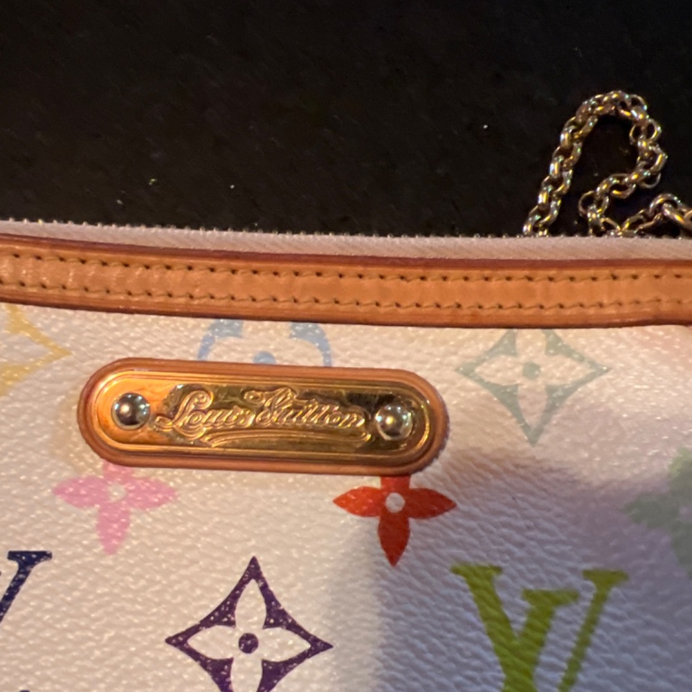 Louis Vuitton Milla - Picture 3 of 4